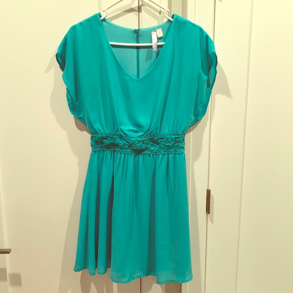 Teal dress with crocheted lace waist